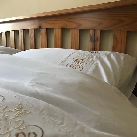 Ashes Seafood Restaurant Accommodation Dingle Extérieur photo